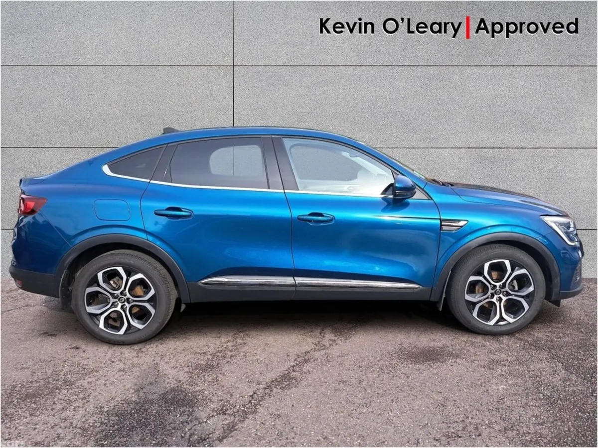 Renault Arkana Hatchback, Petrol, 2022, Blue