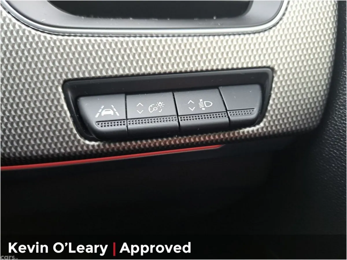 Renault Arkana Hatchback, Petrol, 2022, Blue