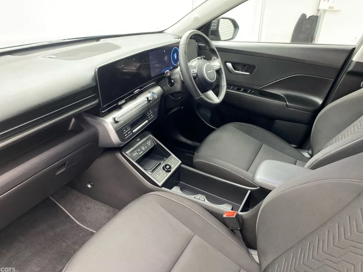 Hyundai KONA MPV, Petrol Hybrid, 2026, Grey