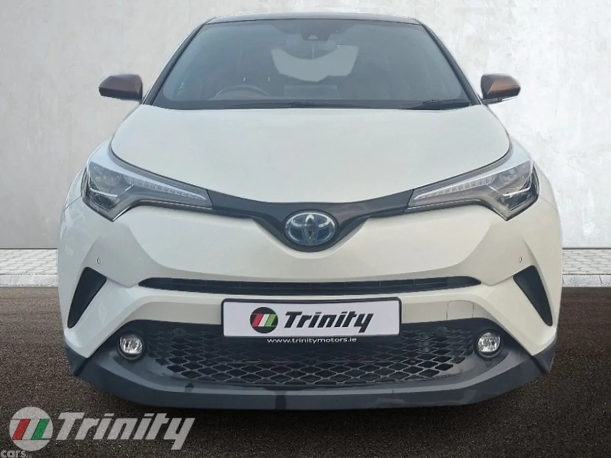 Toyota C-HR SUV, Petrol Hybrid, 2019, White
