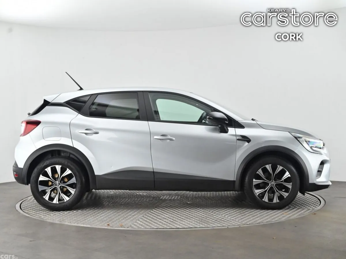Renault Captur Hatchback, Petrol, 2024, Grey