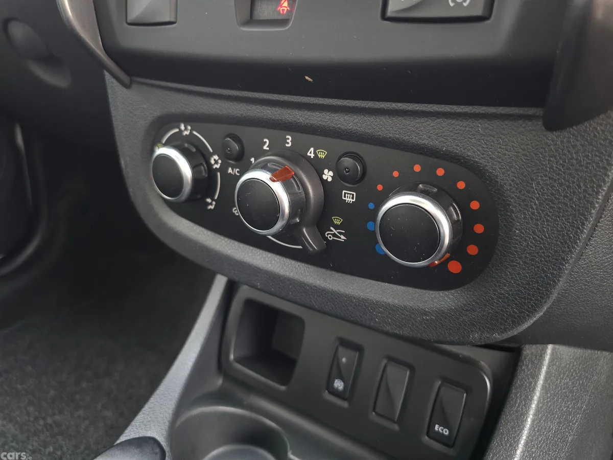 Dacia Duster SUV, Diesel, 2017, Grey