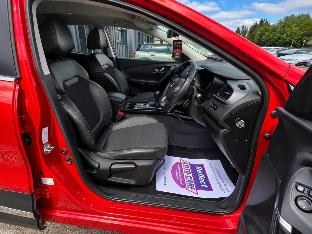 Renault Kadjar SUV, Diesel, 2016, Red