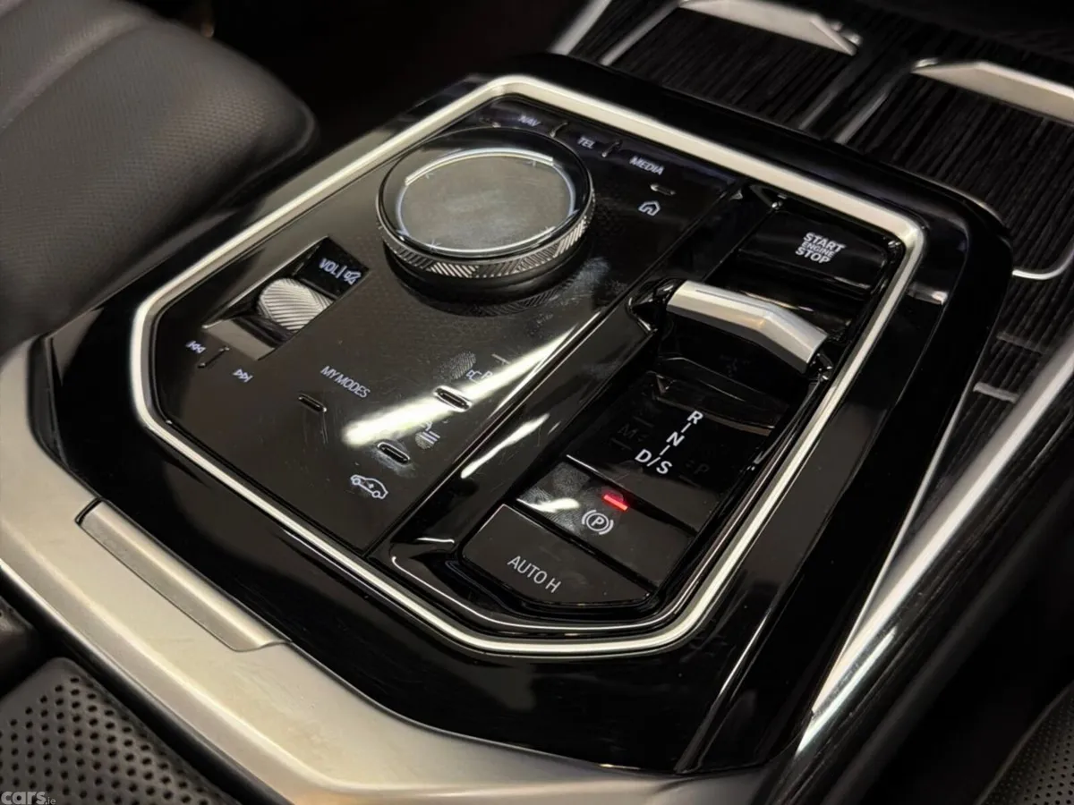 BMW 7-Series Saloon, Petrol Plug-in Hybrid, 2025, Black