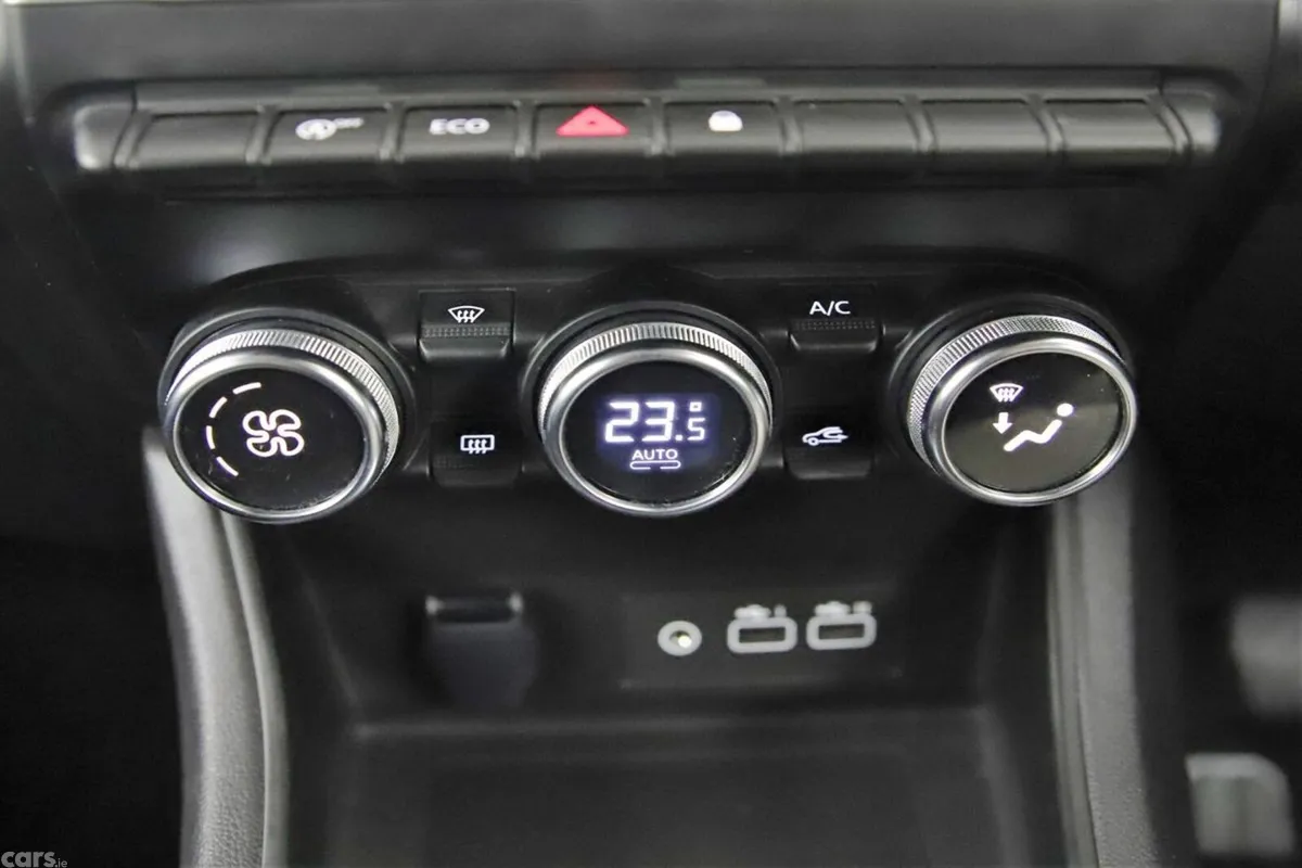 Renault Captur SUV, Petrol, 2024, Grey