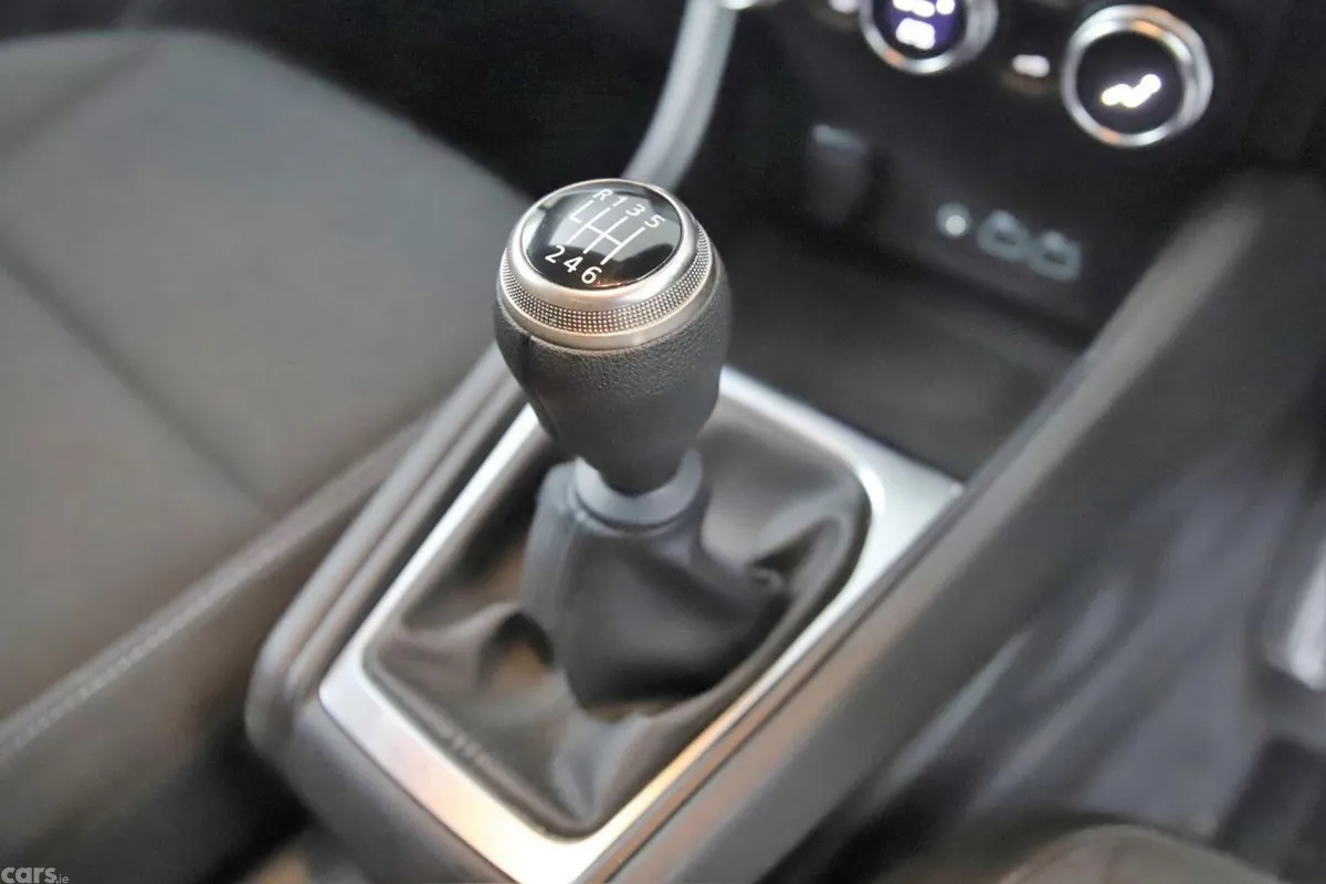Renault Captur SUV, Petrol, 2024, Grey