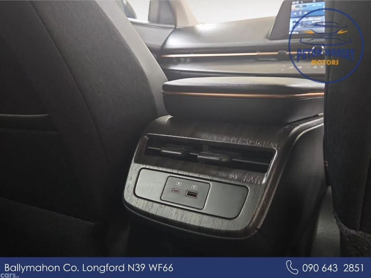 Nissan Ariya SUV, Electric, 2024, Grey