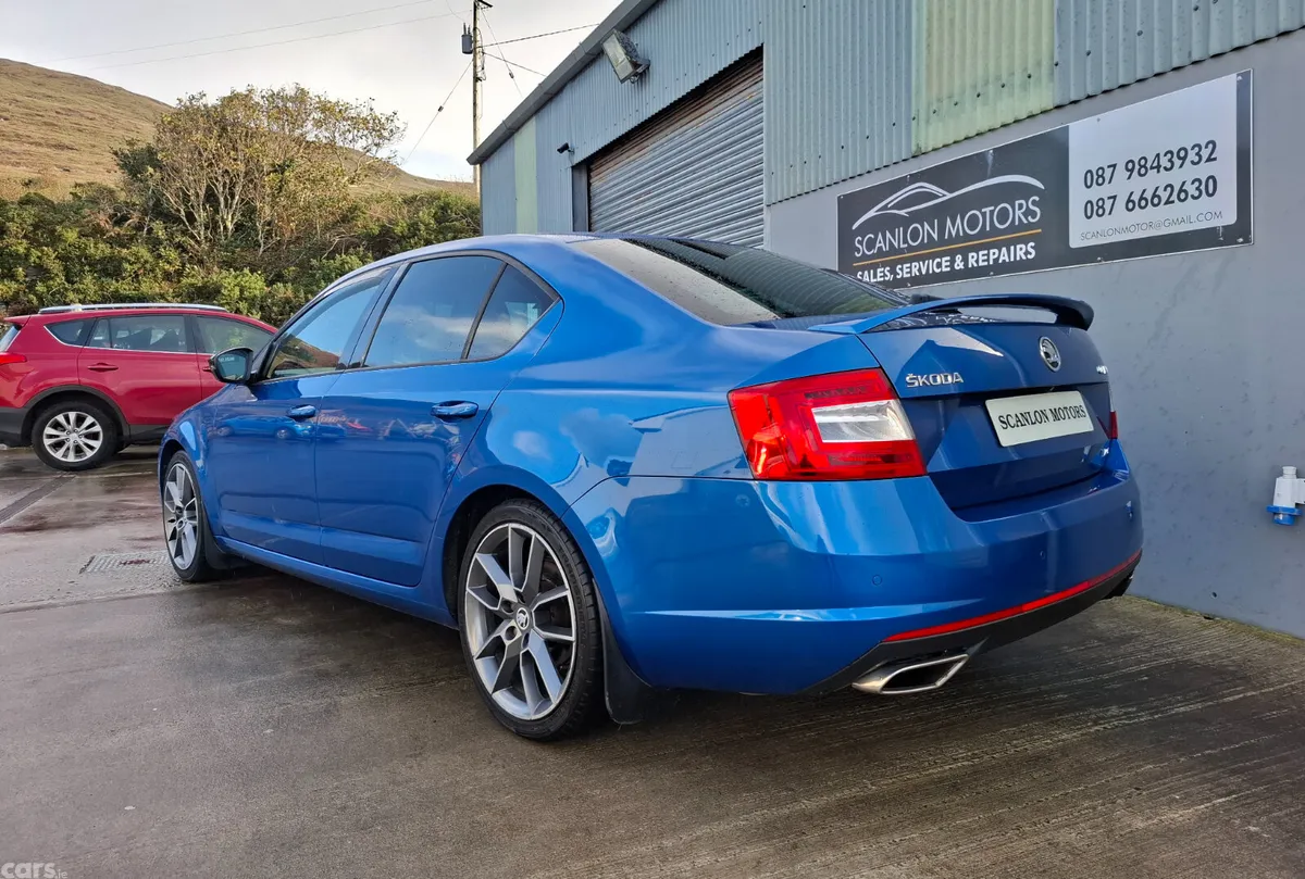 Skoda Octavia Saloon, Diesel, 2016, Blue