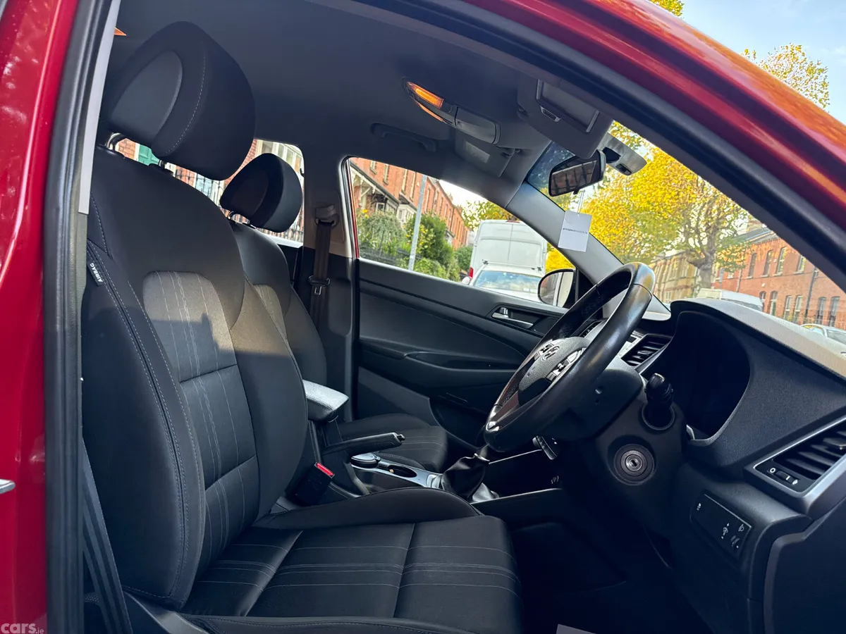 Hyundai Tucson SUV, Diesel, 2017, Red
