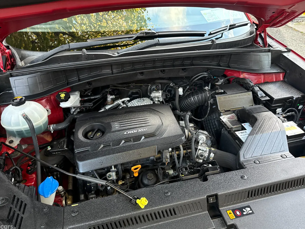Hyundai Tucson SUV, Diesel, 2017, Red