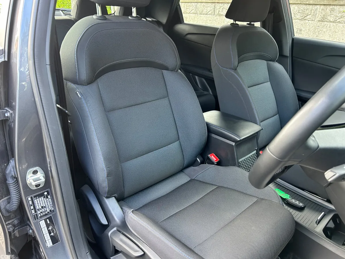 MG MG4 Hatchback, Electric, 2023, Grey
