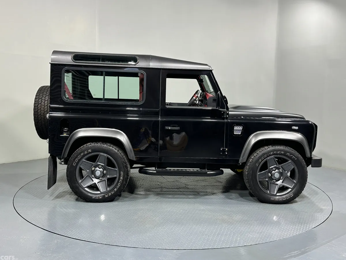 Land Rover Defender SUV, Diesel, 2013, Black