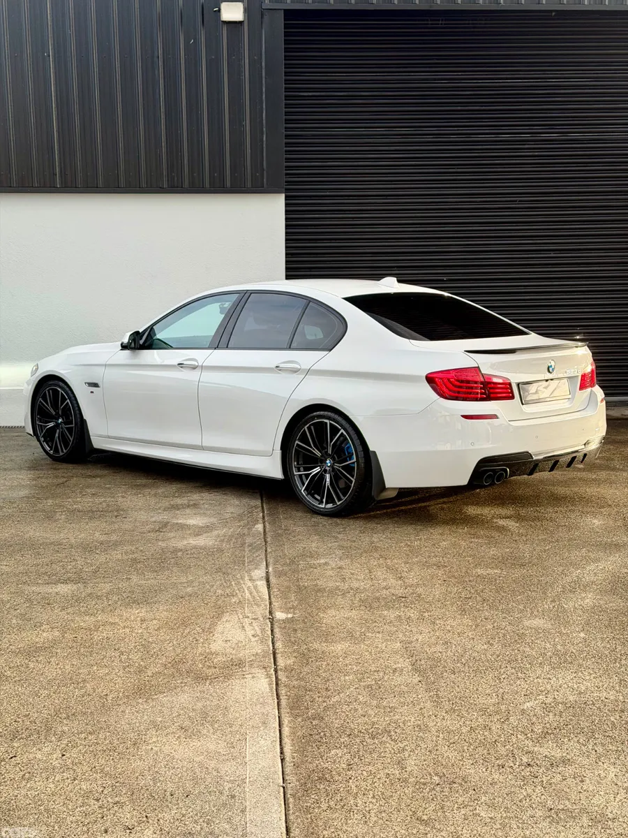 BMW 5-Series Saloon, Diesel, 2016, White