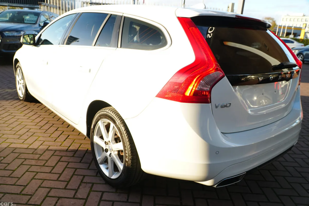 Volvo V60 Estate, Diesel, 2018, White