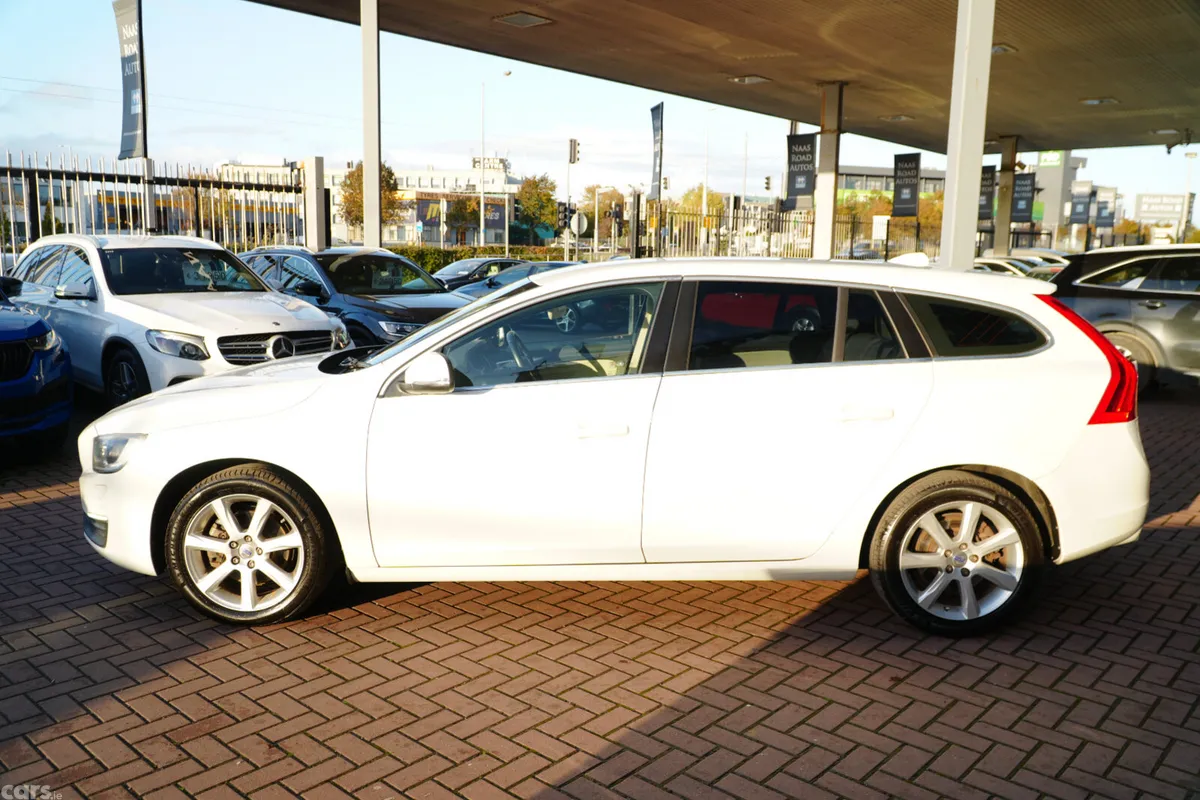 Volvo V60 Estate, Diesel, 2018, White