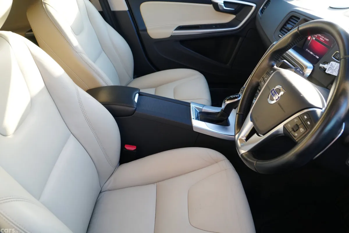 Volvo V60 Estate, Diesel, 2018, White