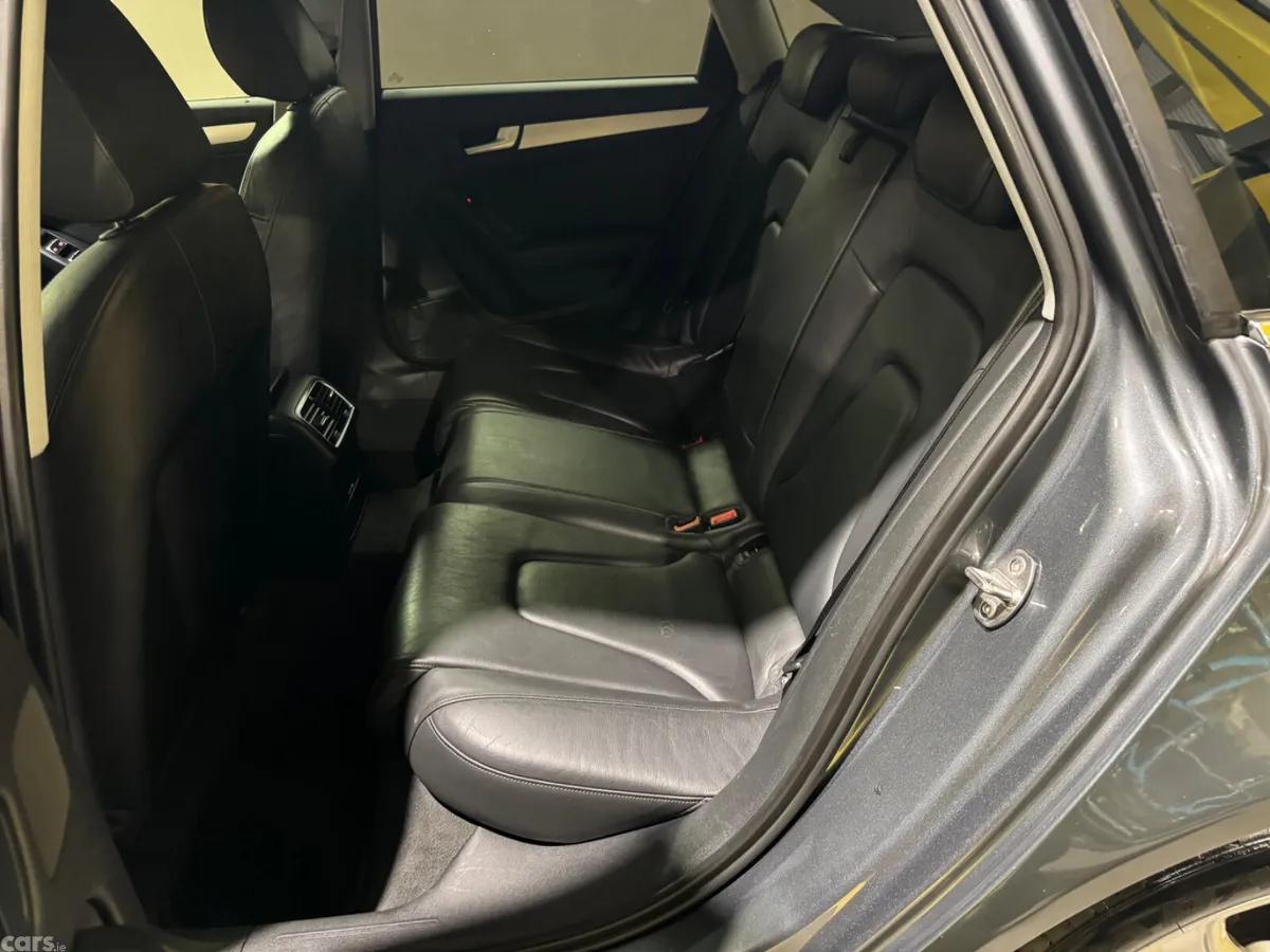 Audi A4 Saloon, Diesel, 2014, Grey