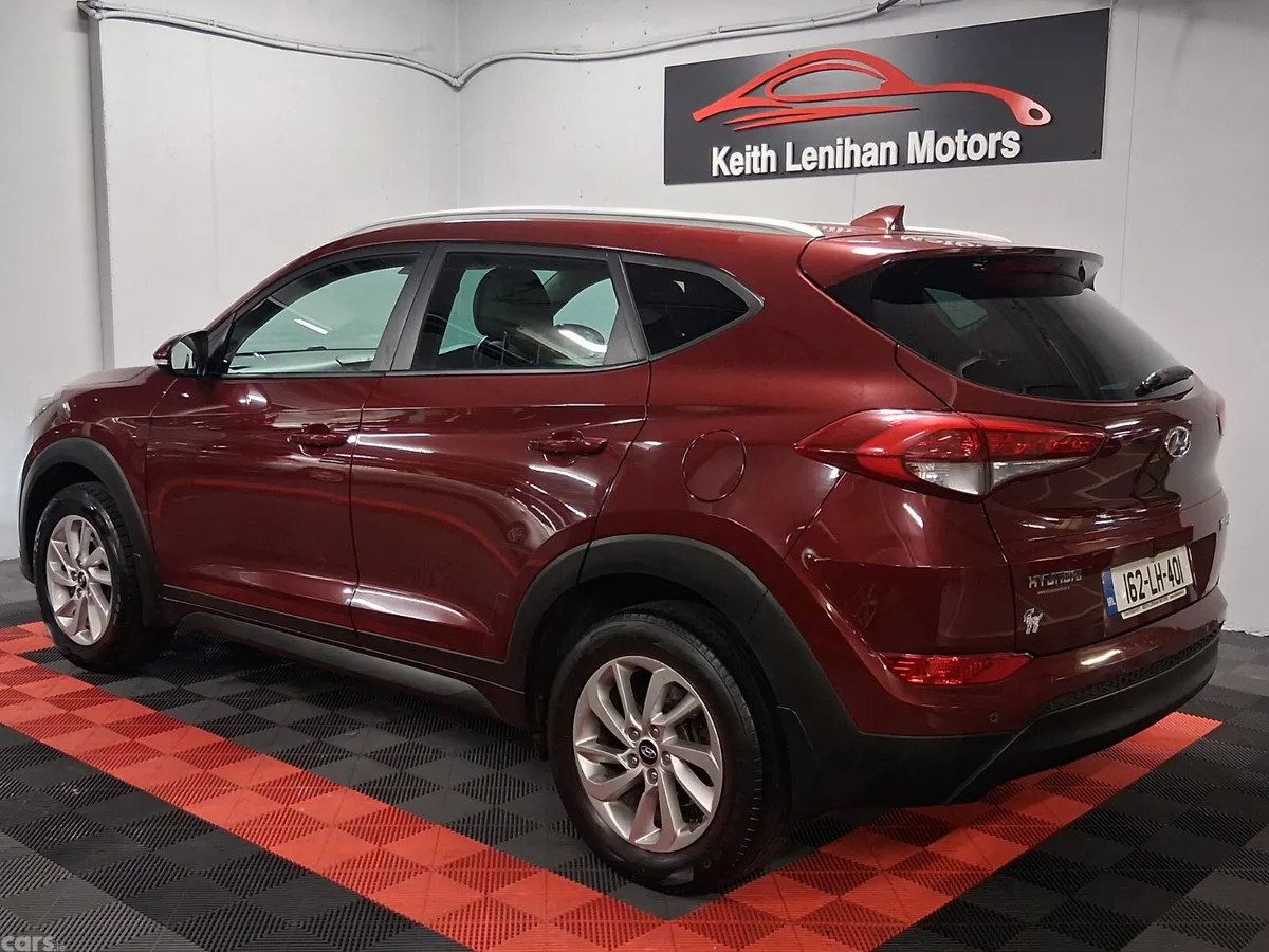Hyundai Tucson SUV, Diesel, 2016, Red