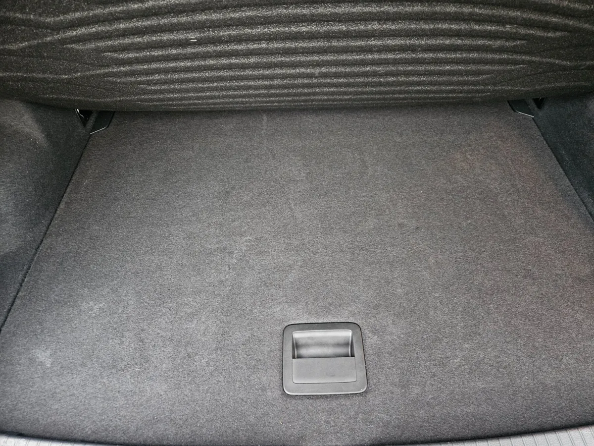 Volkswagen T-Roc SUV, Diesel, 2018, Blue