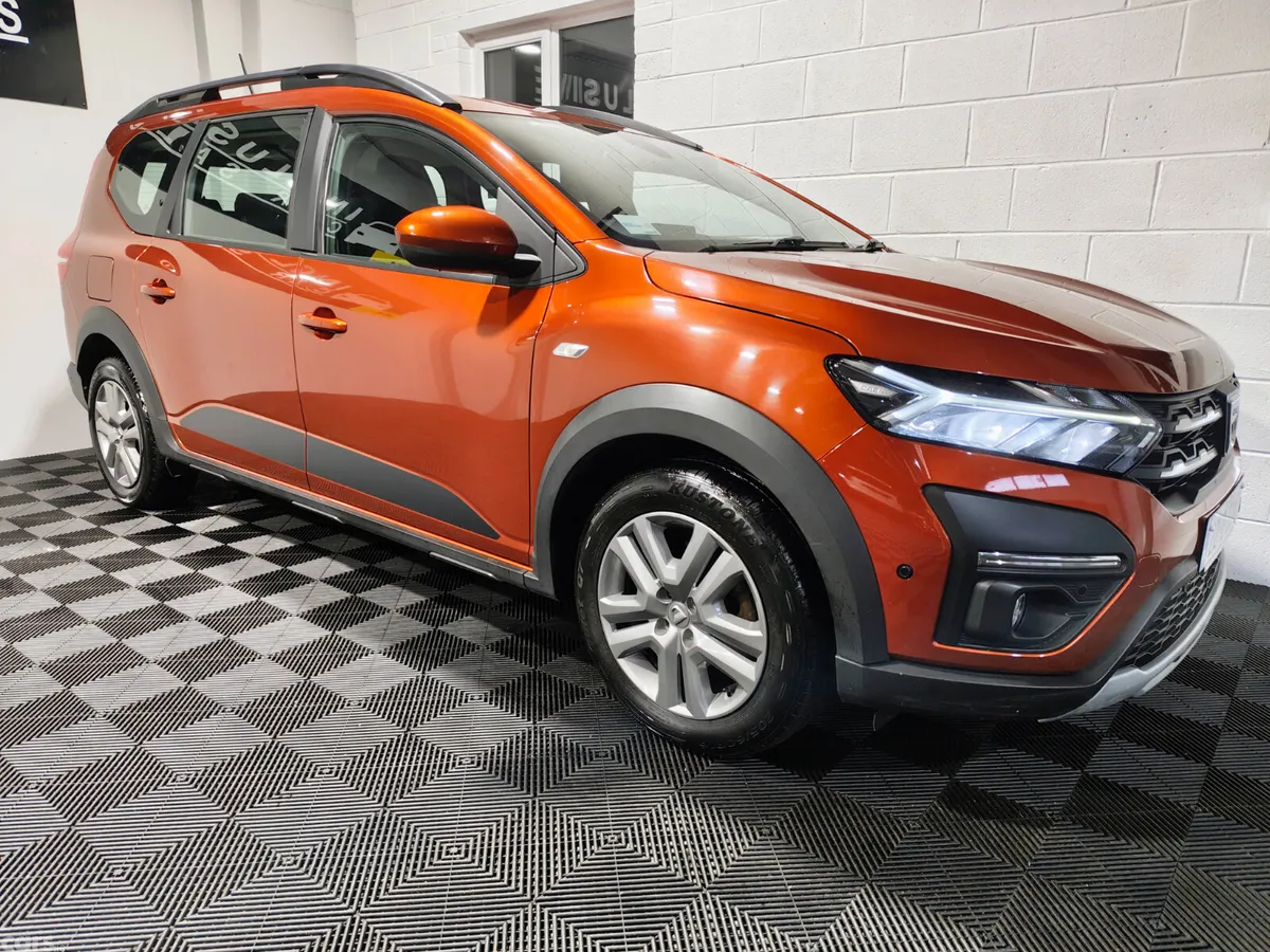 Dacia Jogger MPV, Petrol, 2022, Orange