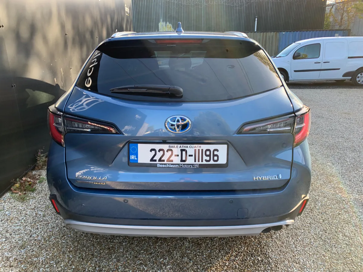 Toyota Corolla Estate, Petrol Hybrid, 2022, Blue