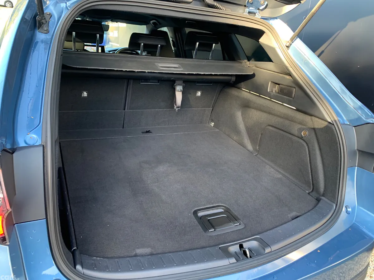 Toyota Corolla Estate, Petrol Hybrid, 2022, Blue
