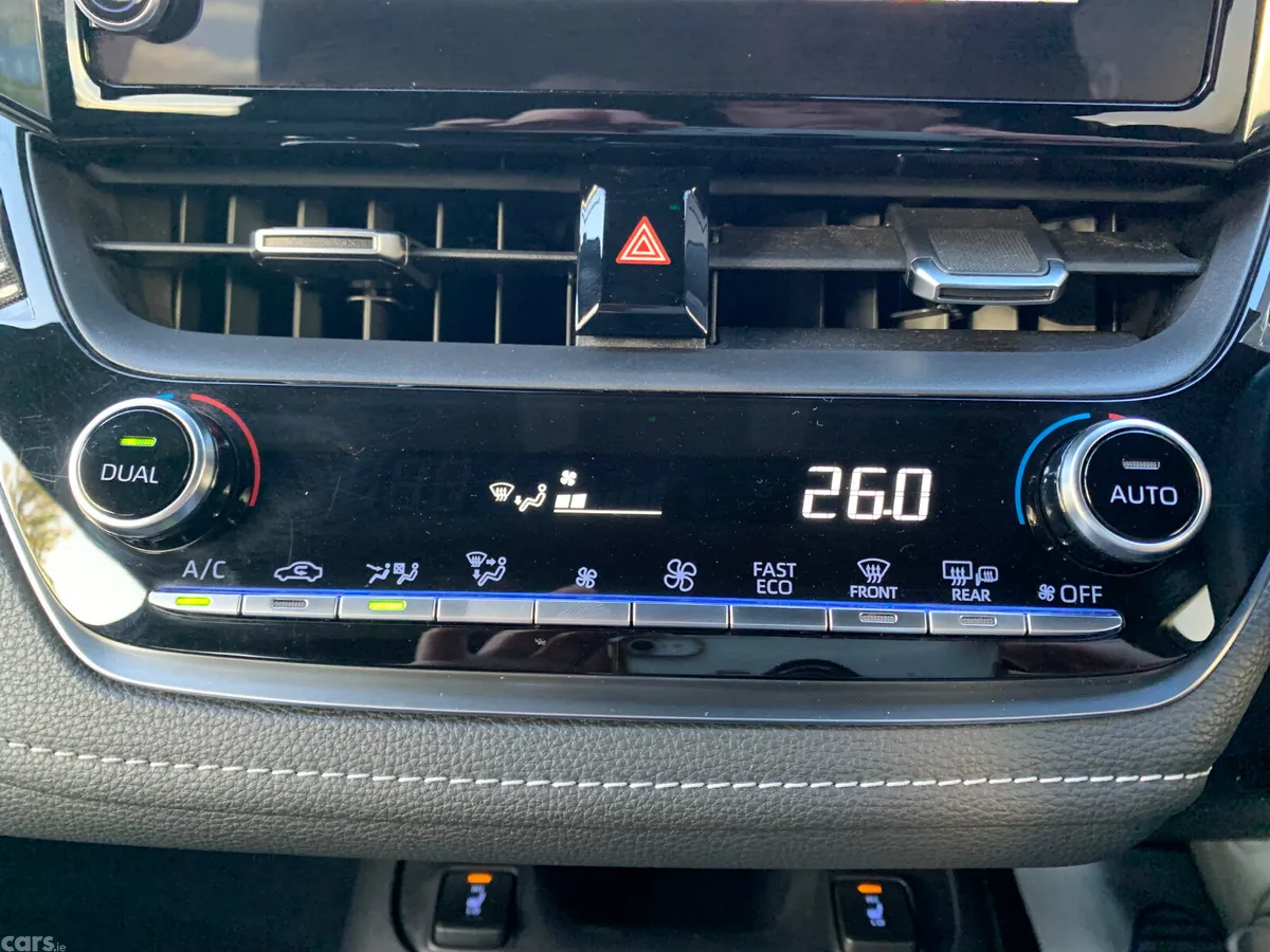 Toyota Corolla Estate, Petrol Hybrid, 2022, Blue