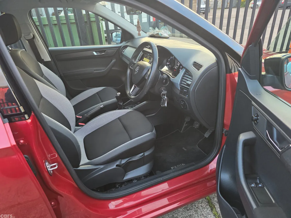 Skoda Fabia Hatchback, Petrol, 2017, Red