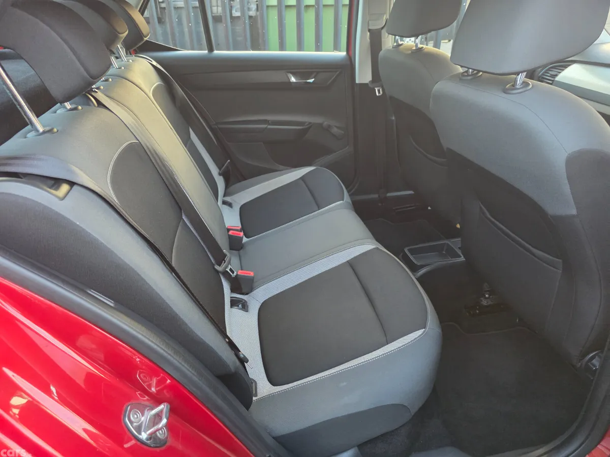 Skoda Fabia Hatchback, Petrol, 2017, Red