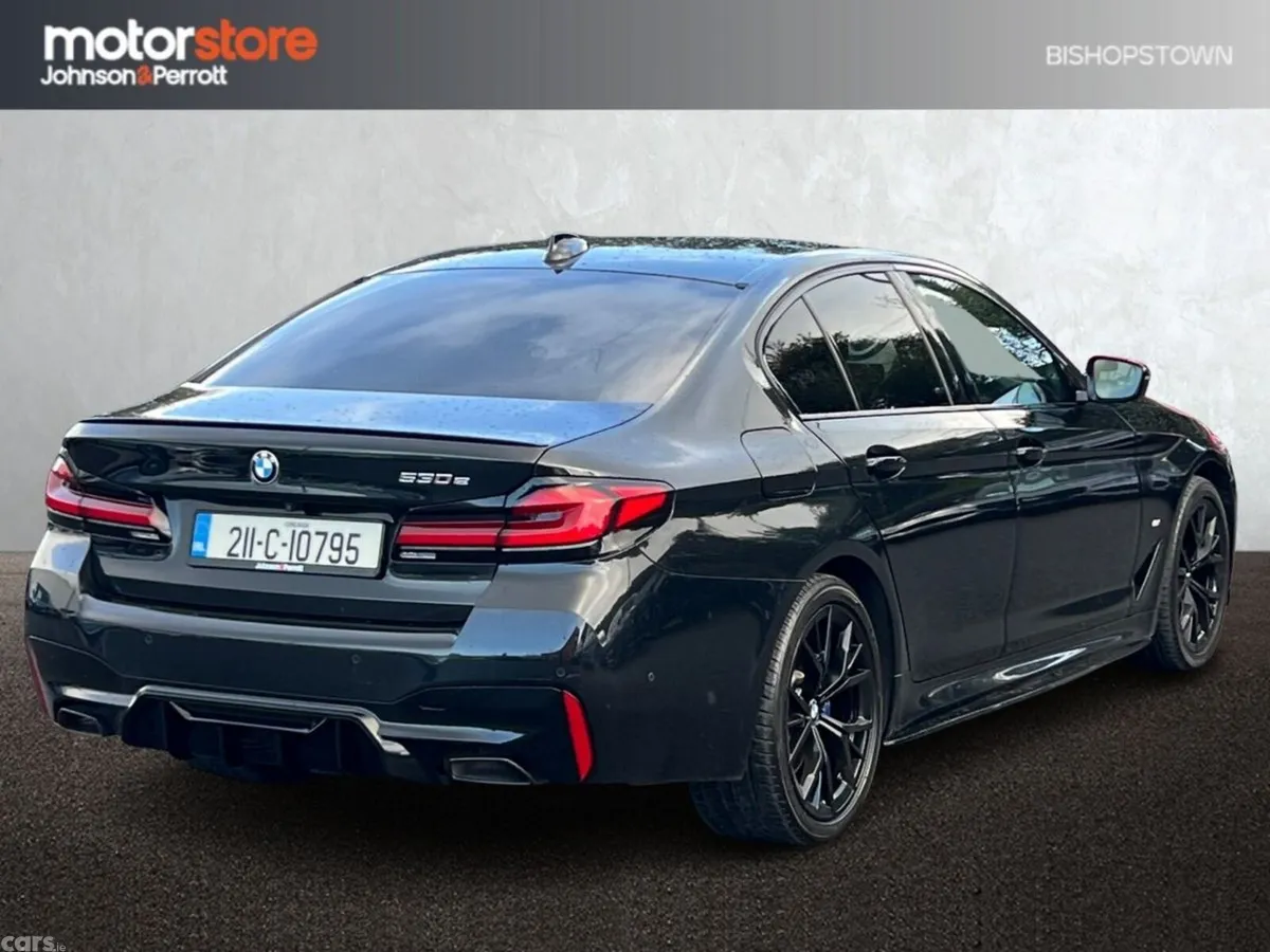 BMW 5-Series Saloon, Petrol Plug-in Hybrid, 2021, Black