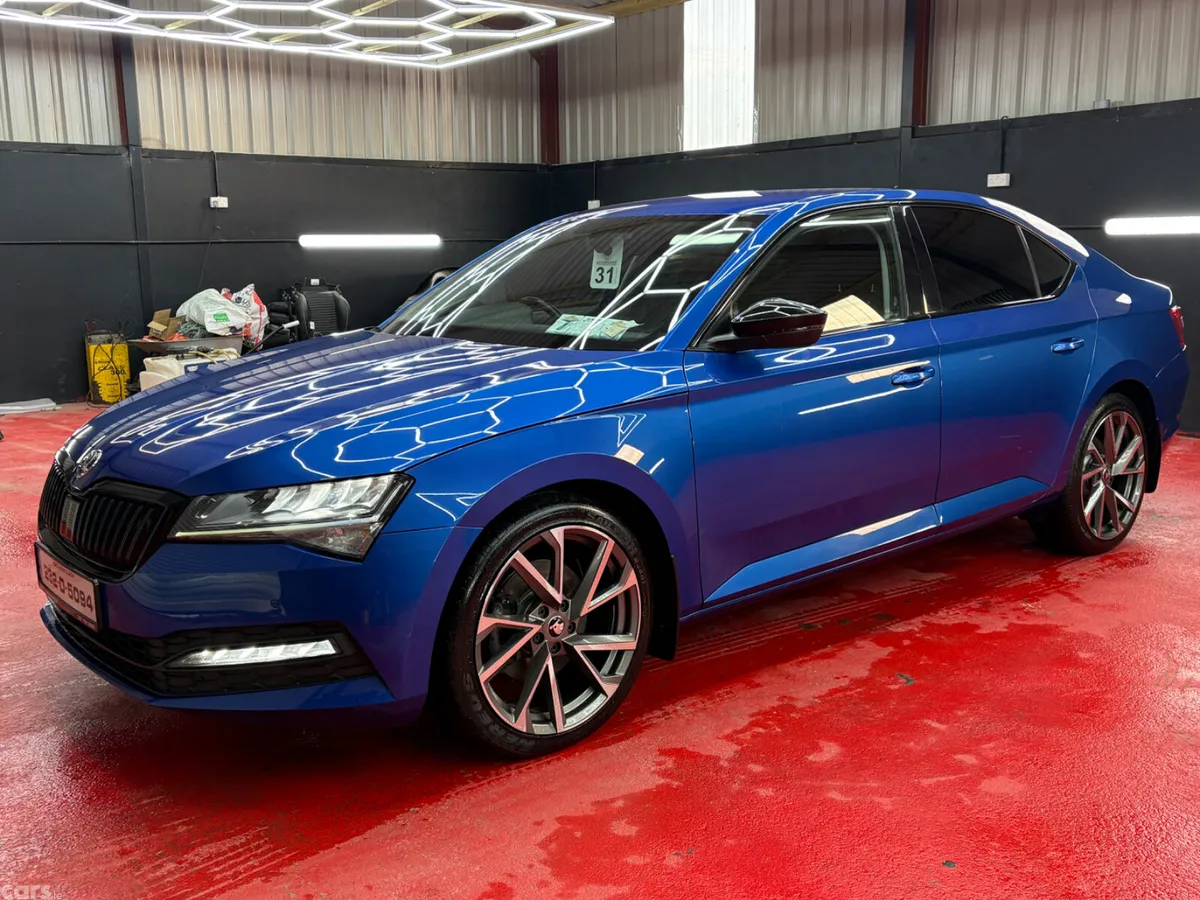 Skoda Superb Saloon, Diesel, 2023, Blue