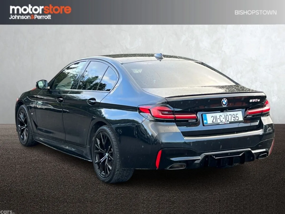BMW 5-Series Saloon, Petrol Plug-in Hybrid, 2021, Black