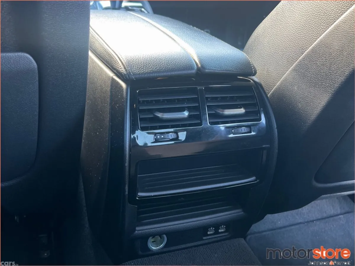BMW 5-Series Saloon, Petrol Plug-in Hybrid, 2021, Black