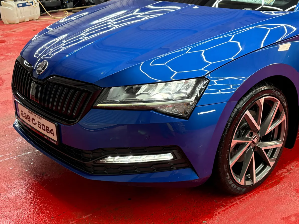 Skoda Superb Saloon, Diesel, 2023, Blue