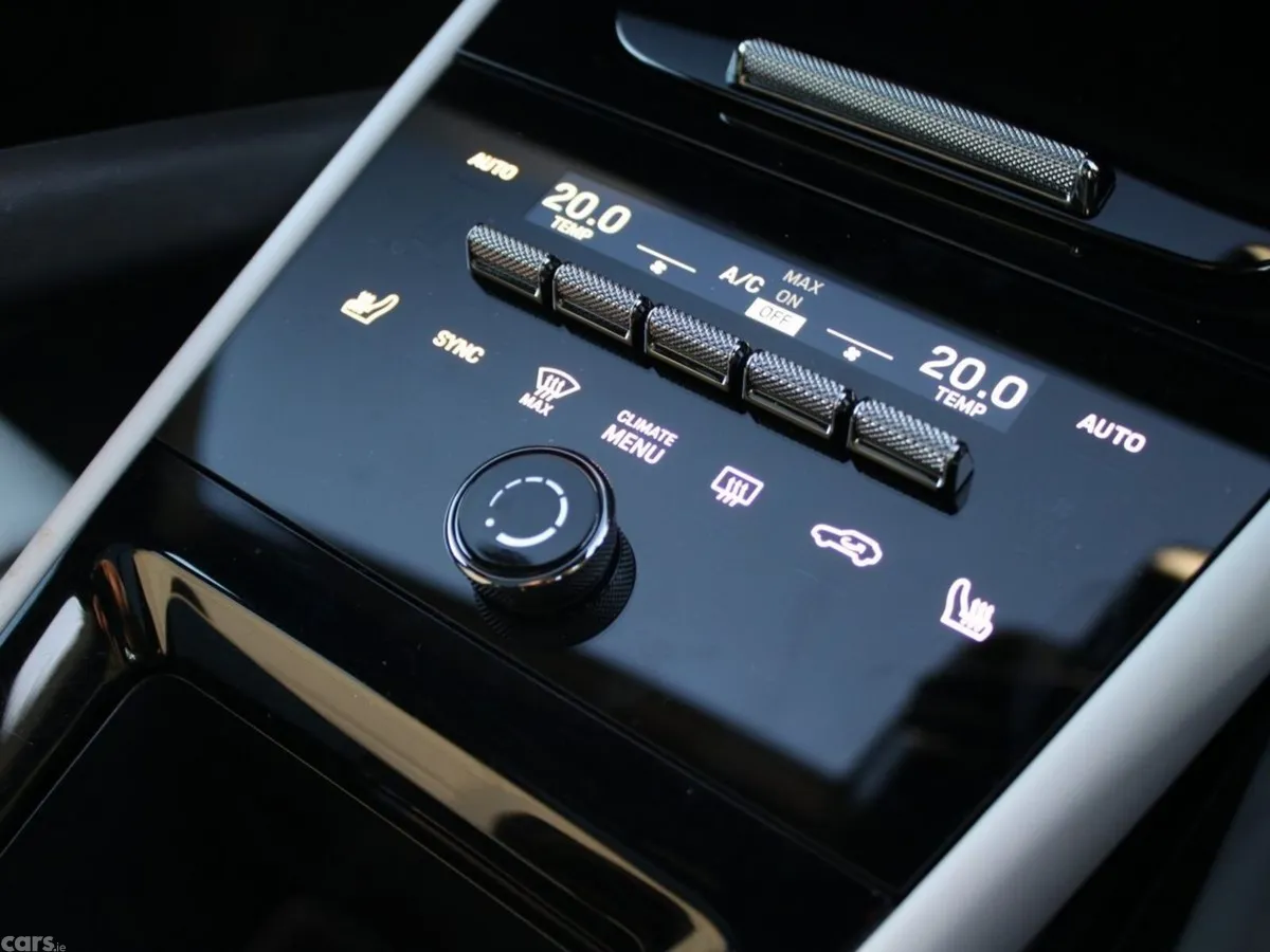 Porsche Cayenne SUV, Petrol Plug-in Hybrid, 2024, Red