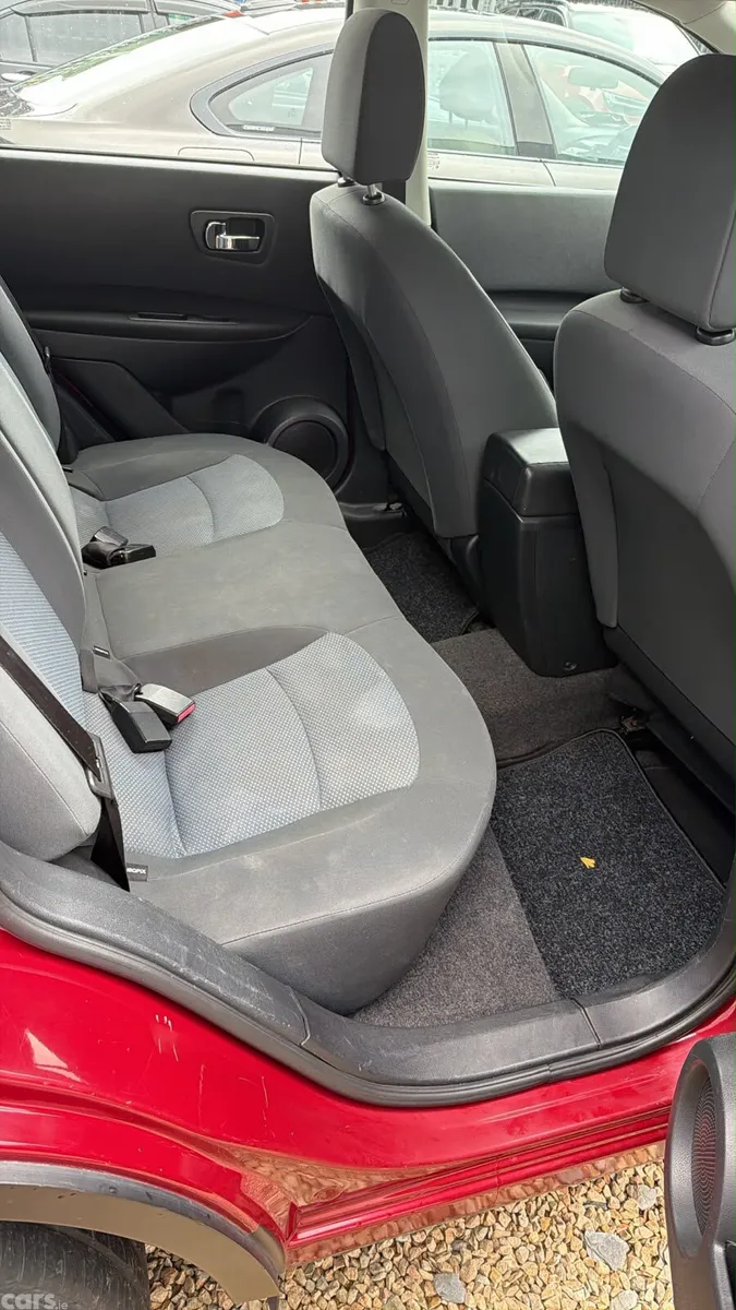 Nissan Qashqai MPV, Diesel, 2013, Red