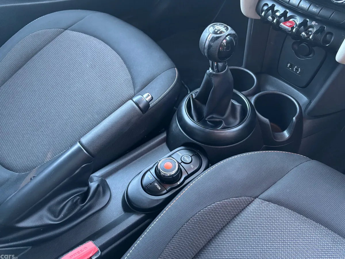 Mini Cooper Hatchback, Diesel, 2018, White