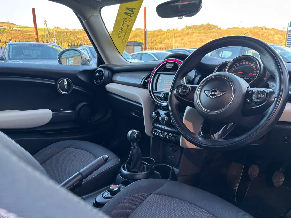 Mini Cooper Hatchback, Diesel, 2018, White