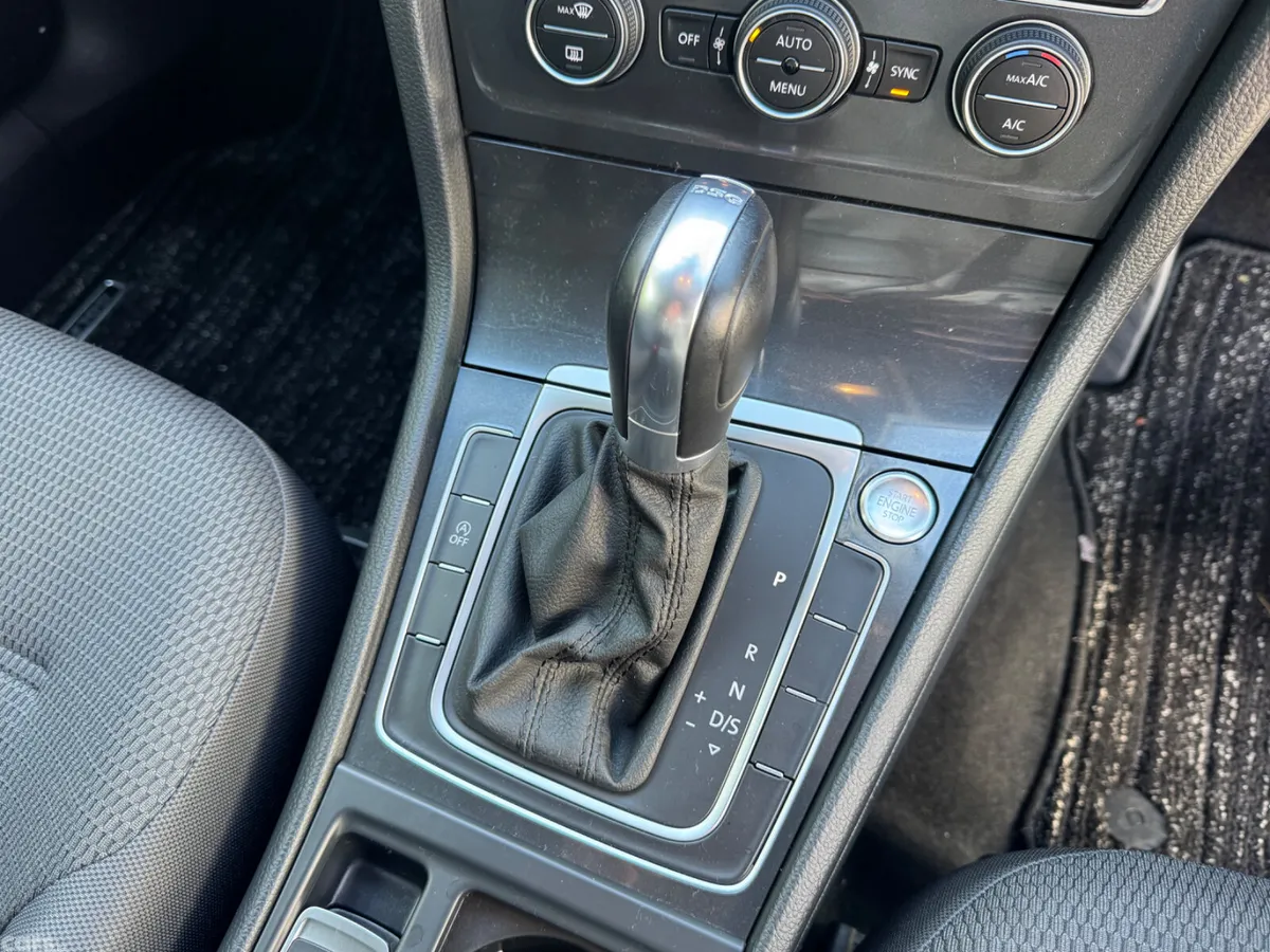 Volkswagen Golf Hatchback, Petrol, 2019, Blue