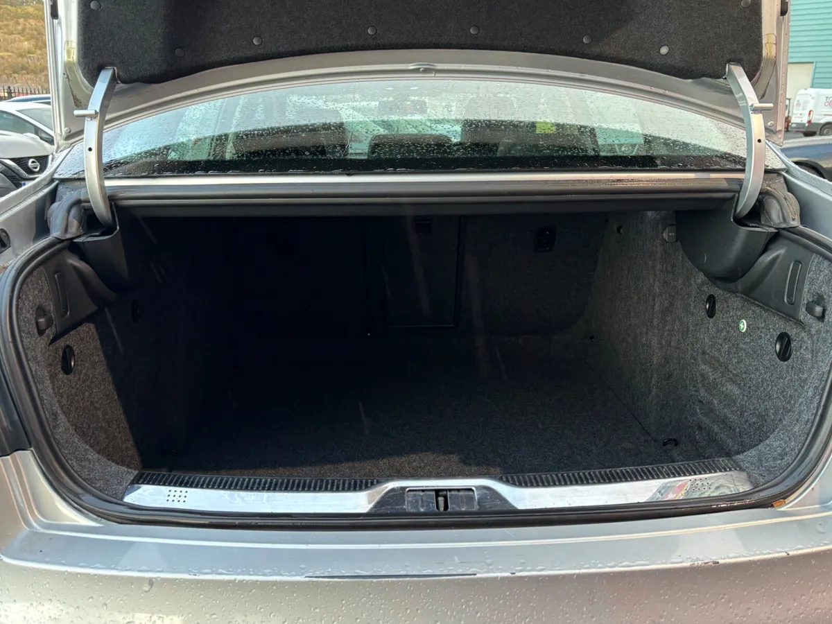 Skoda Superb Saloon, Diesel, 2014, Silver