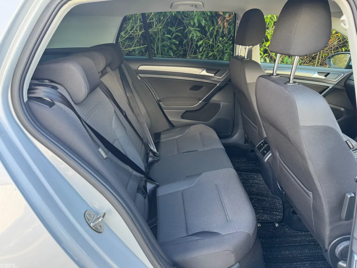 Volkswagen Golf Hatchback, Petrol, 2019, Blue