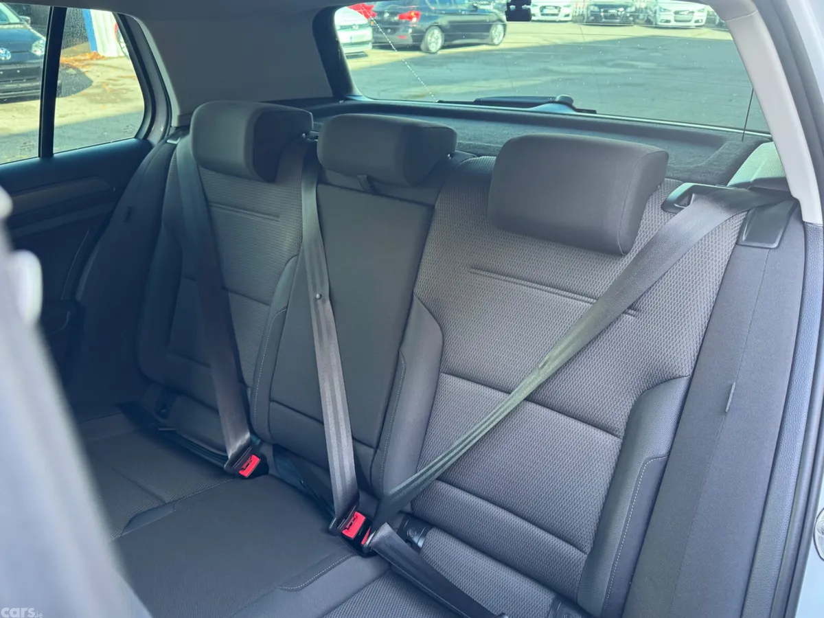 Volkswagen Golf Hatchback, Petrol, 2019, Blue