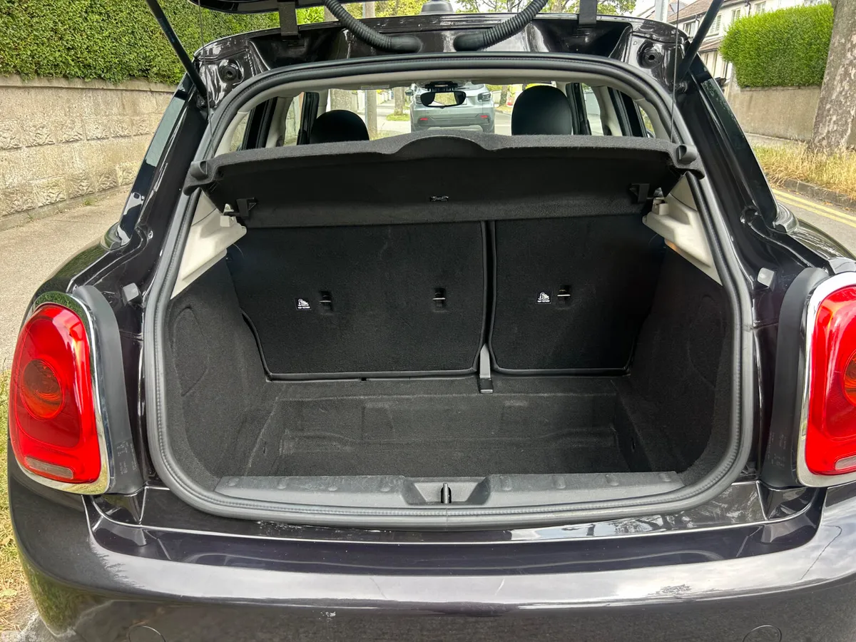 Mini One Estate/Jeep, Diesel, 2016, Brown