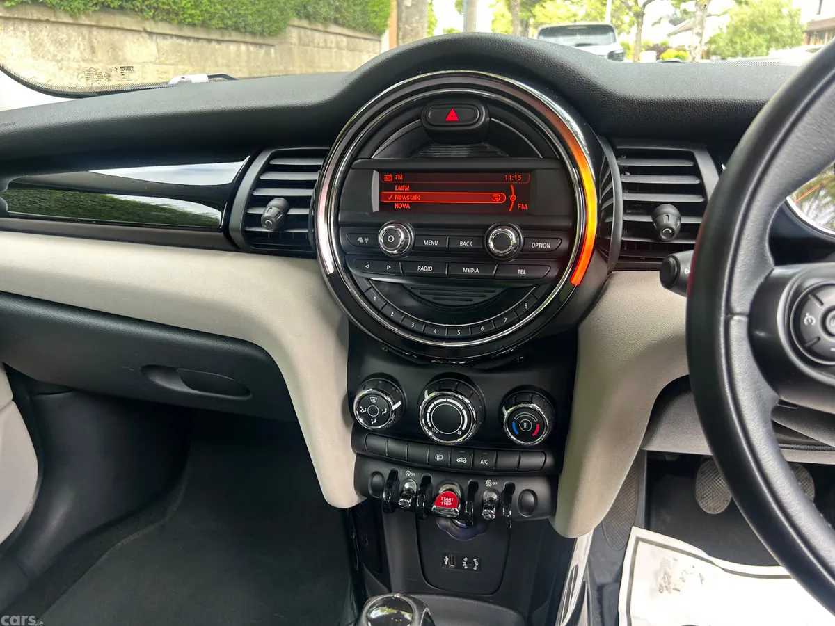 Mini One Estate/Jeep, Diesel, 2016, Brown