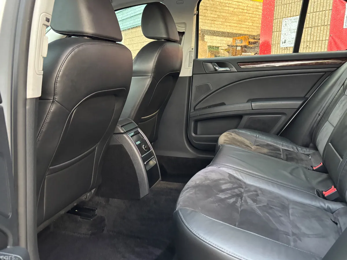 Skoda Superb Saloon, Diesel, 2014, Silver