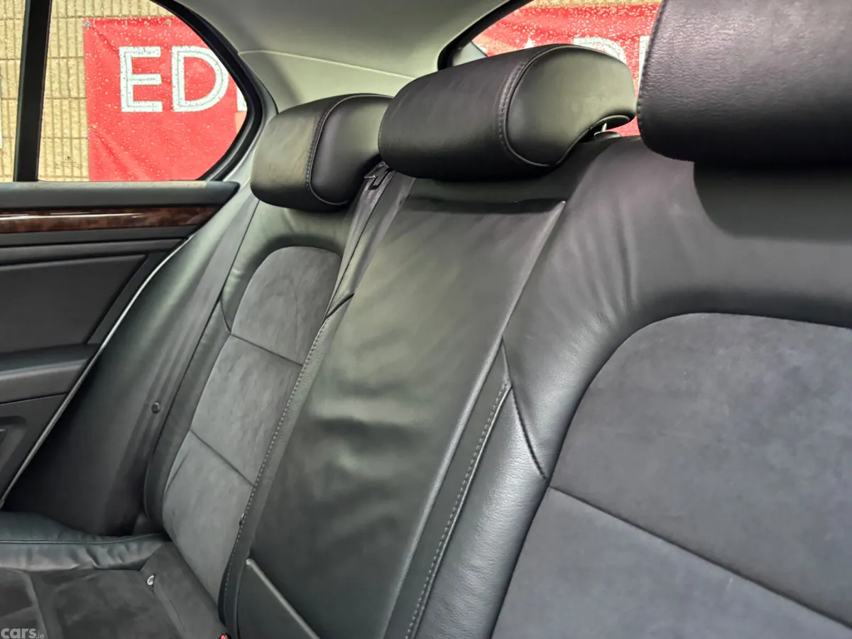 Skoda Superb Saloon, Diesel, 2014, Silver
