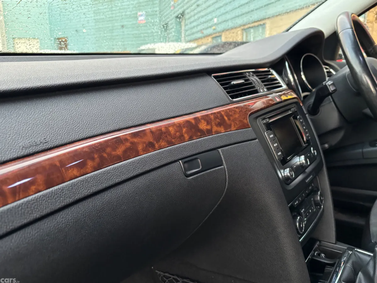 Skoda Superb Saloon, Diesel, 2014, Silver