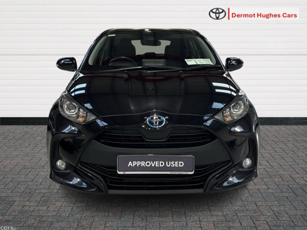 Toyota Yaris Hatchback, Petrol Hybrid, 2023, Black
