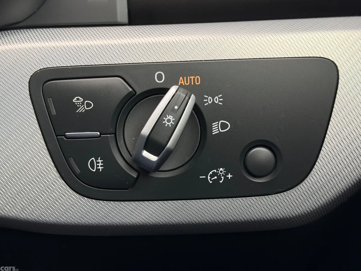 Audi A4 Saloon, Diesel, 2018, Grey