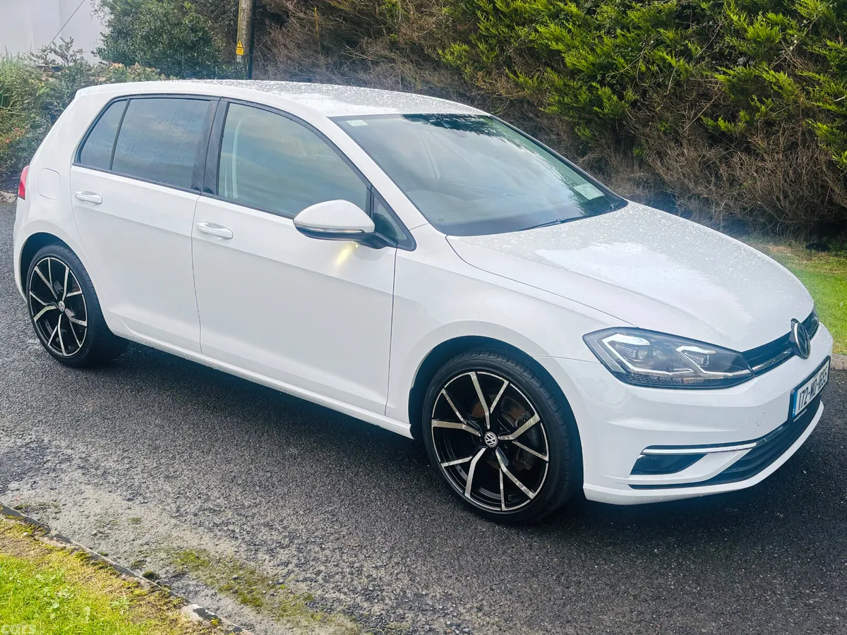 Volkswagen Golf Hatchback, Petrol, 2017, White